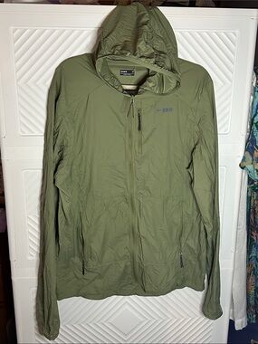 Janji Olive Green Hooded Windbreaker Jacket